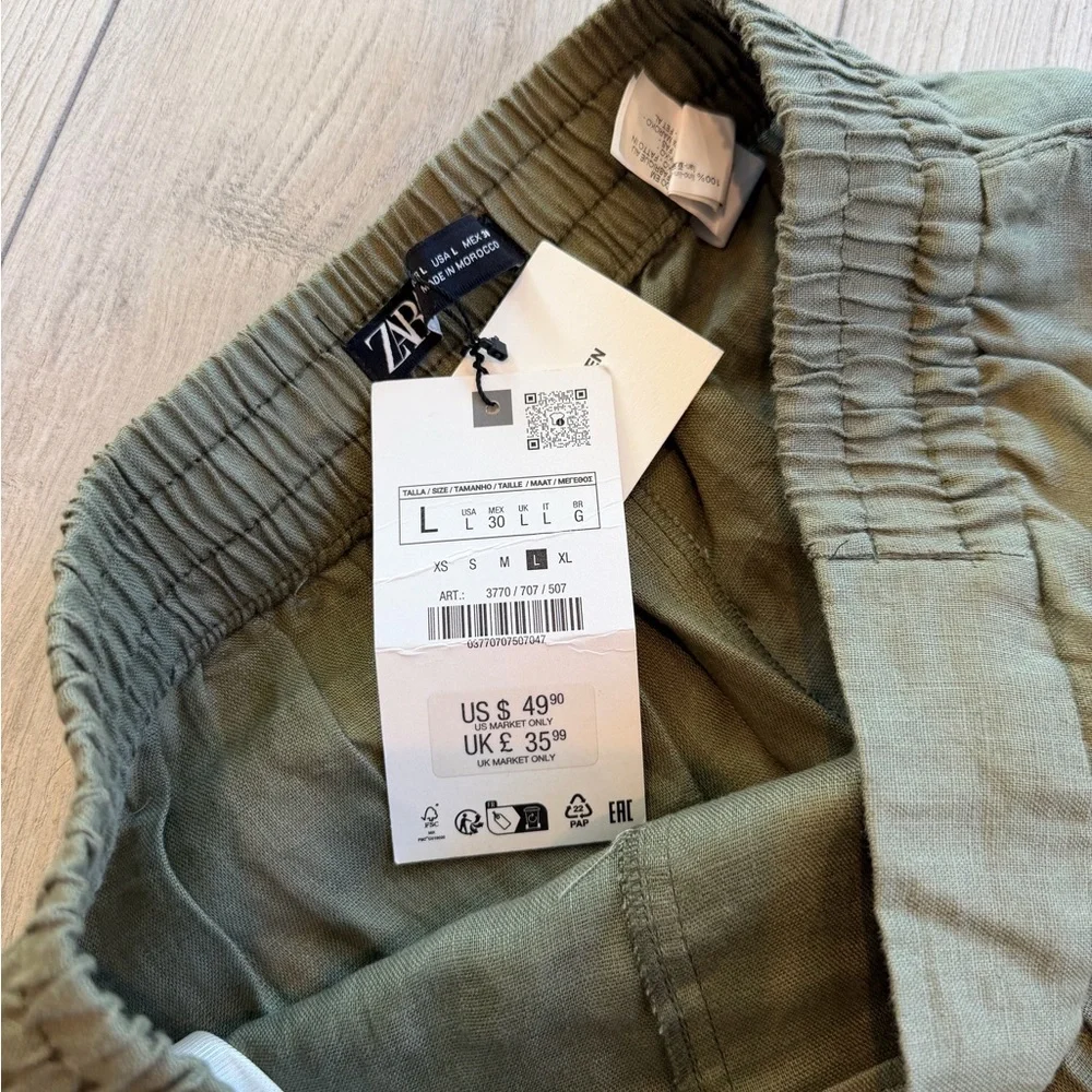 Zara Women's Olive Green Chinos - Picture 3 of 7